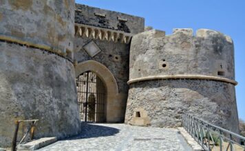 Milazzo si colora di sapori con lo Street food – Sicily on Tour